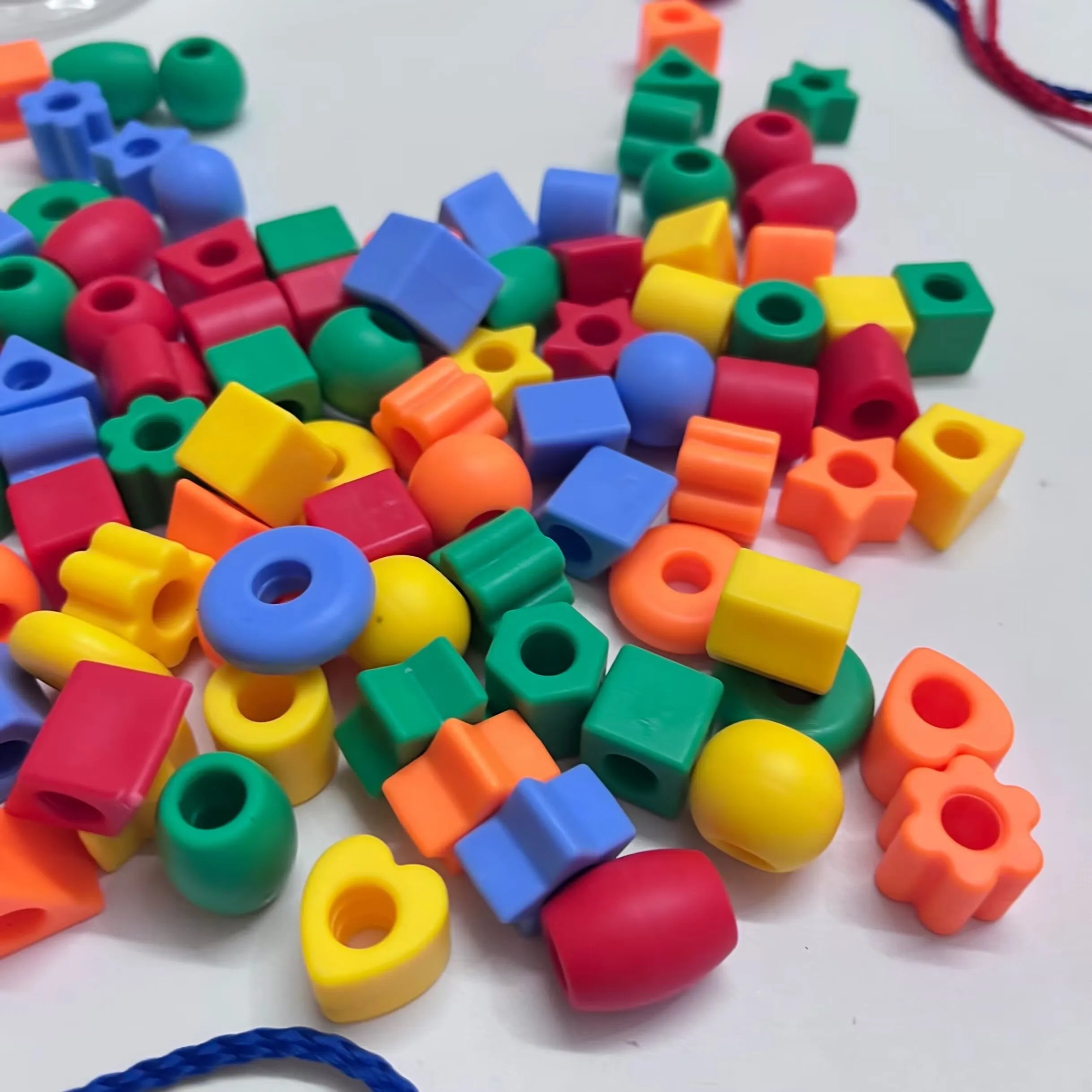 50/100/200PCS DIY Bead Bracelet Kit | Educational Building Beads for Kids